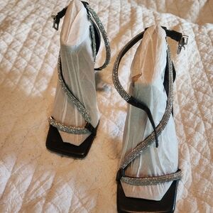 Gianni Bini Evallinaah Black w rhinestones